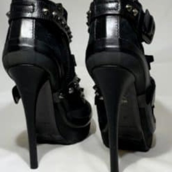 Burberry studded aviator ankle boots - Picture 2 of 5